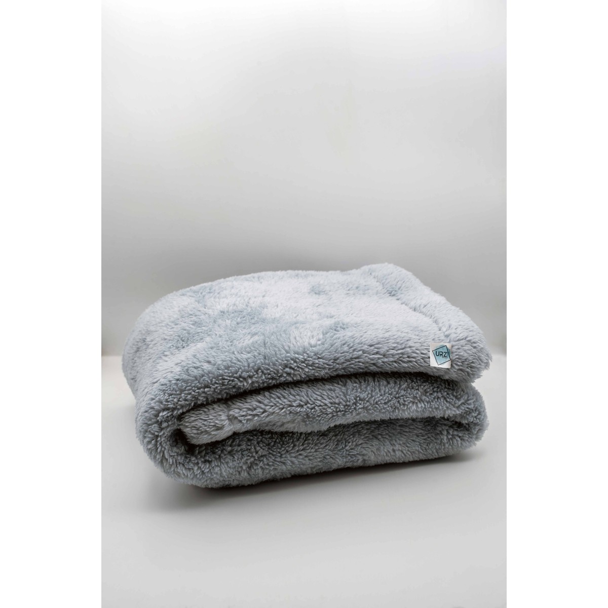 110000283301638.jpg Urz Store Kedi ve Köpek Battaniyesi Welsoft Peluş Yıkanabilir 5 Renk 3 Boy Seçenekli - Görsel 1