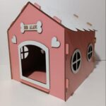 Hobicim Süper Set  Ahşap Dekoratif Köpek Evi-Kulübesi  Minder ve Zincir Tasma (Pembe-Beyaz)