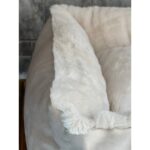 Pawland Tavşan Tüyü Peluş Kedi Yatağı, Küçük Irk Köpek Yatağı Krem 70x55CM - Görsel 4