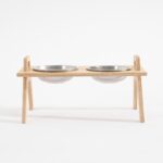 Ahşap Standlı Çelik Mama ve Su Kabı, Şık ve Kullanışlı Evcil Hayvan Ürünü - Görsel 2