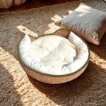 Bej Hasır Yatak, Yastıklı, Köpek ve Kedi Için Rahat ve Şık Uyku Alanı